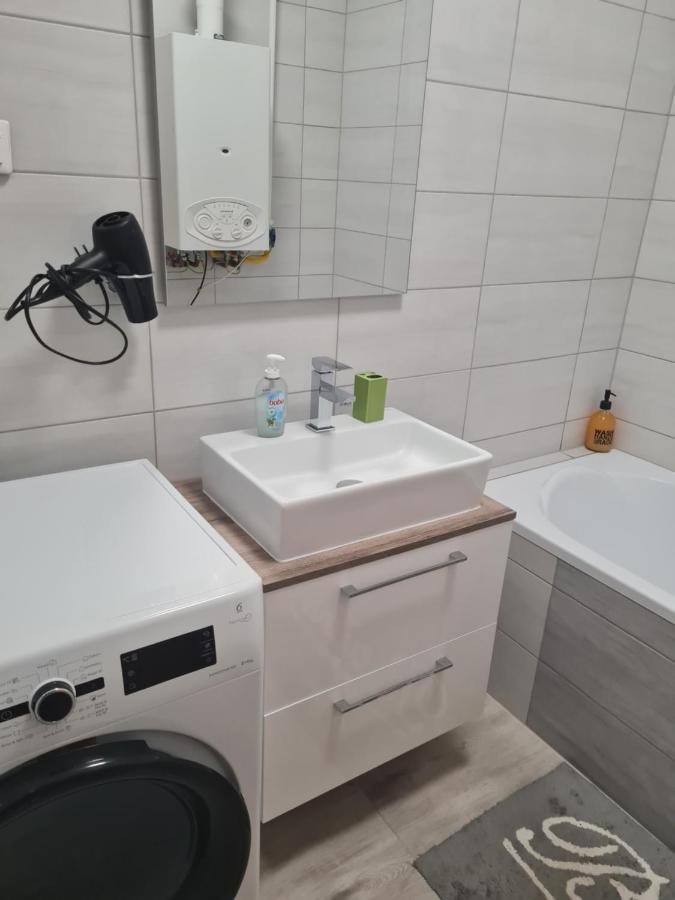 Apartamento Urban Apartman Miskolc Exterior foto